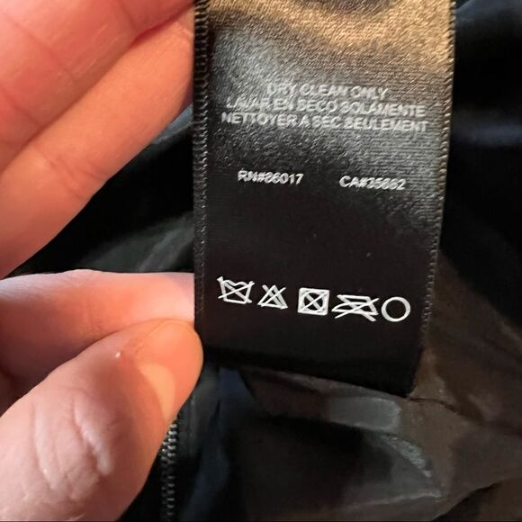 Bebe grey strapless dress with pockets! Size 8 - Picture 8 of 14